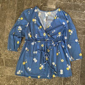 Blue floral maternity blouse, medium